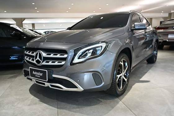 MERCEDES-BENZ GLA 200 1.6 CGI FLEX ENDURO 7G-DCT MERCEDES-BENZ GLA 200 1.6 CGI FLEX ENDURO 7G-DCT